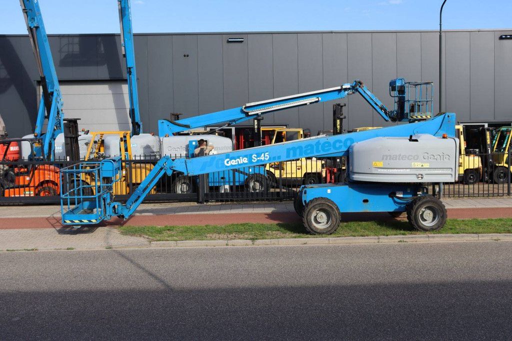 Genie S-45 Diesel-Teleskoparbeitsbühne, 227 kg, 15,7 m, Baujahr 2014