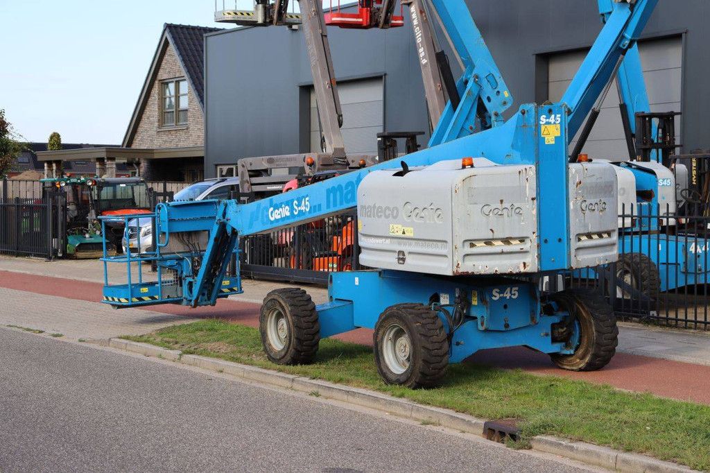 Genie S-45 Diesel-Teleskoparbeitsbühne, 227 kg, 15,7 m, Baujahr 2014
