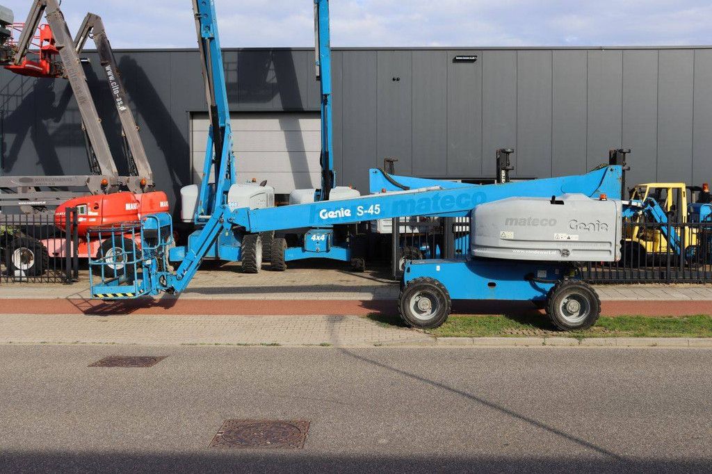 Genie S-45 Diesel-Teleskoparbeitsbühne, 227 kg, 15,7 m, Baujahr 2016
