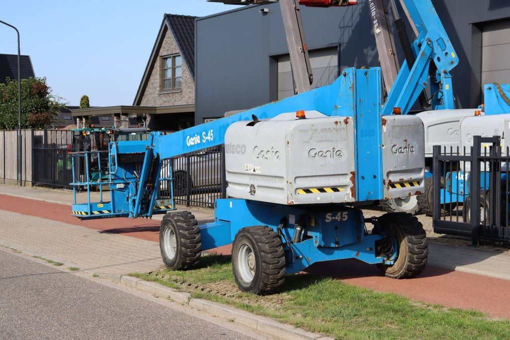 Genie S-45 Diesel-Teleskoparbeitsbühne, 227 kg, 15,7 m, Baujahr 2016
