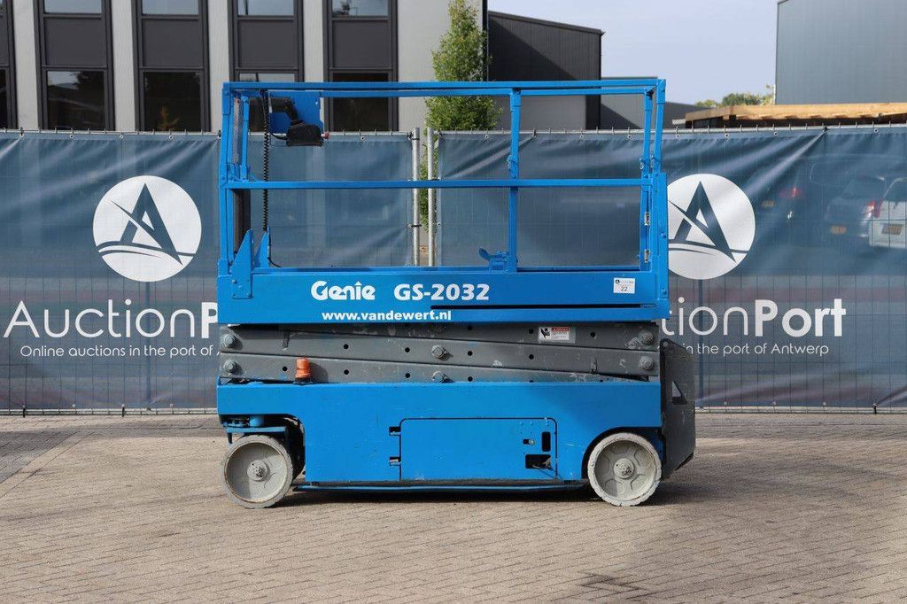 Genie GS-2032 Electric Scissor Lift 363kg 8.0m 2005