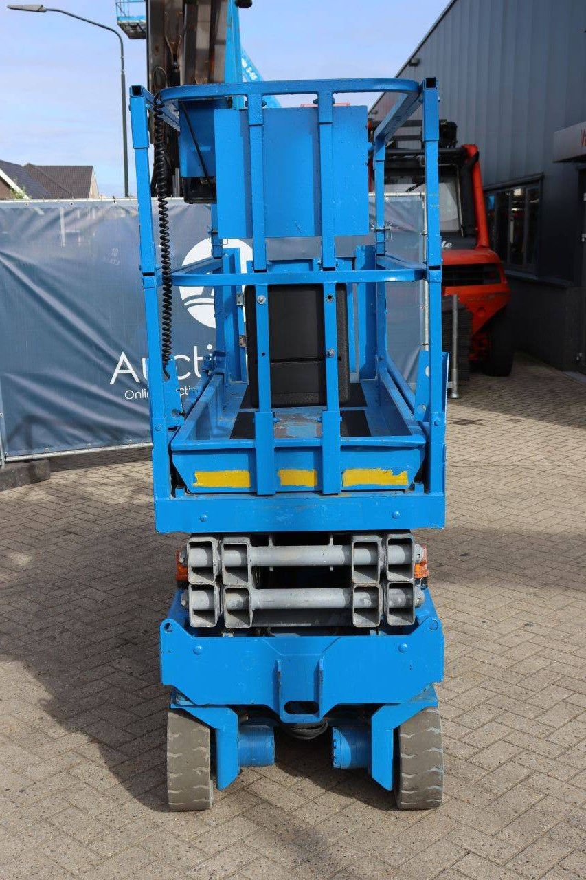 Genie GS-2032 Electric Scissor Lift 363kg 8.0m 2005