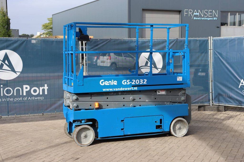 Genie GS-2032 Electric Scissor Lift 363kg 8.0m 2005