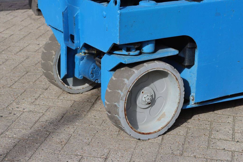 Genie GS-2032 Electric Scissor Lift 363kg 8.0m 2005