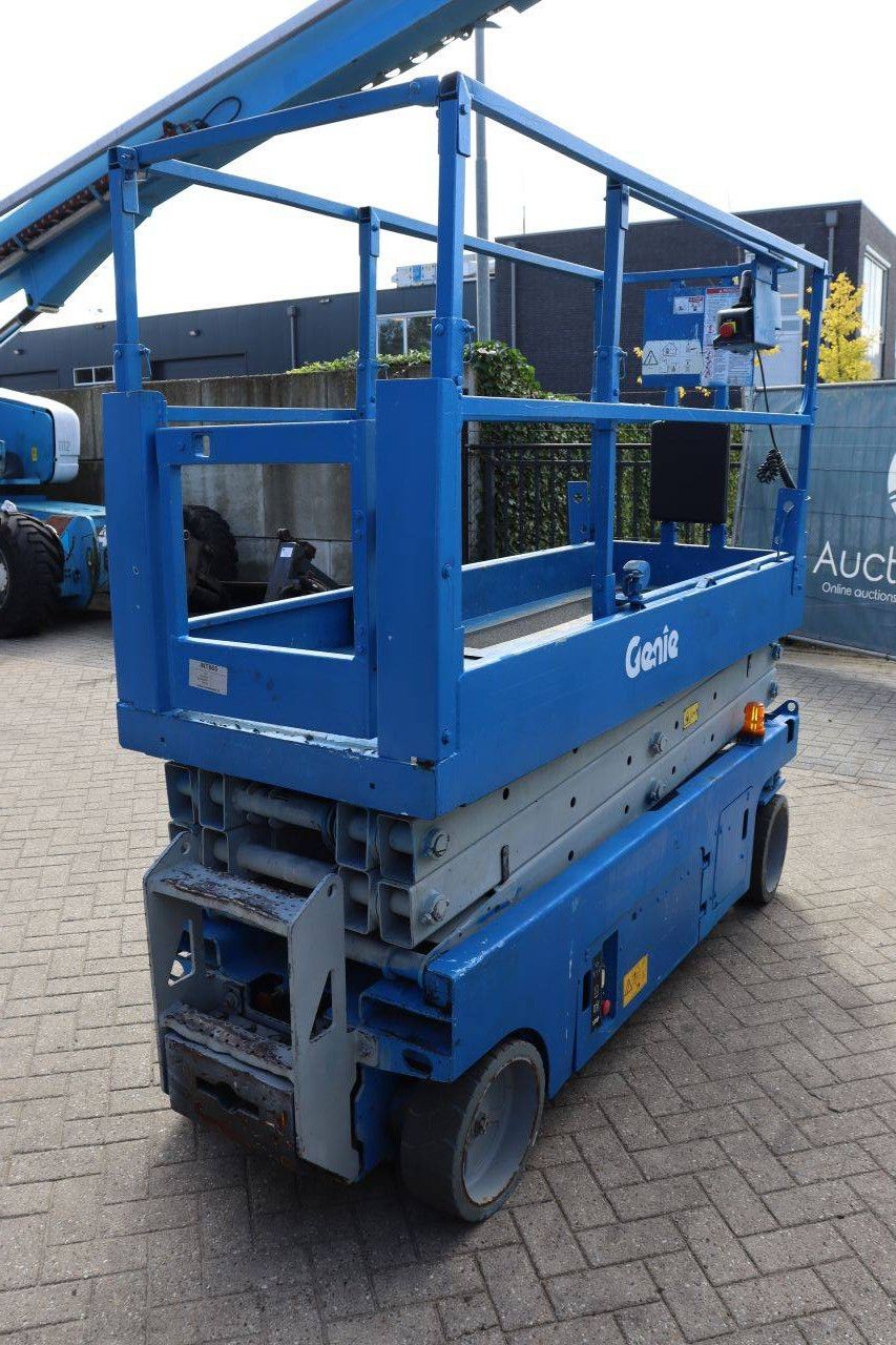 Scissor Lift Genie GS2032 Electric 8.0m 2005