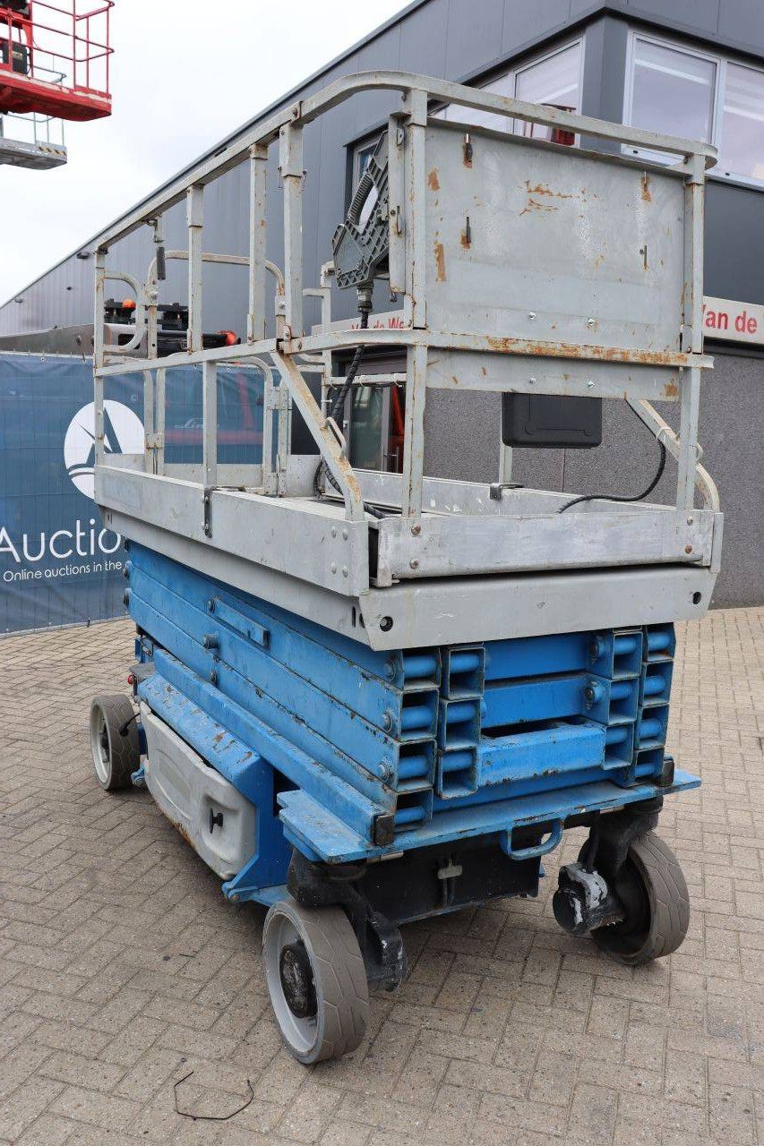 Scissor Lift JLG 2646ES Electric 450kg 10m 2006