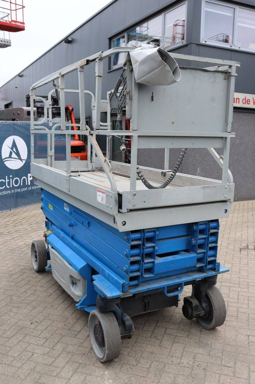 Scherenbühne JLG 2646ES Elektrisch 450 kg 10 m 2006