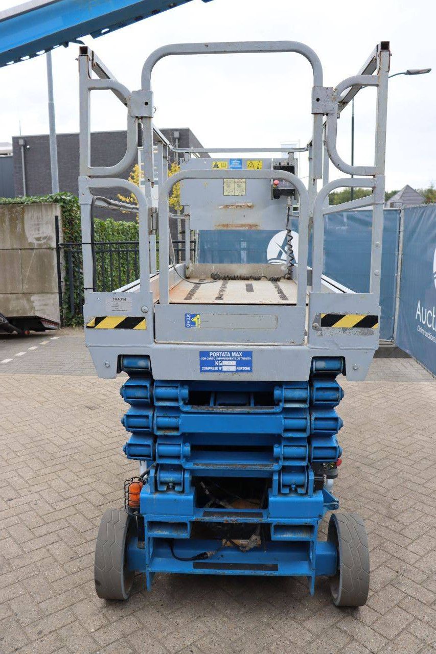 Scissor Lift JLG 2646ES Electric 450kg 10m 2006