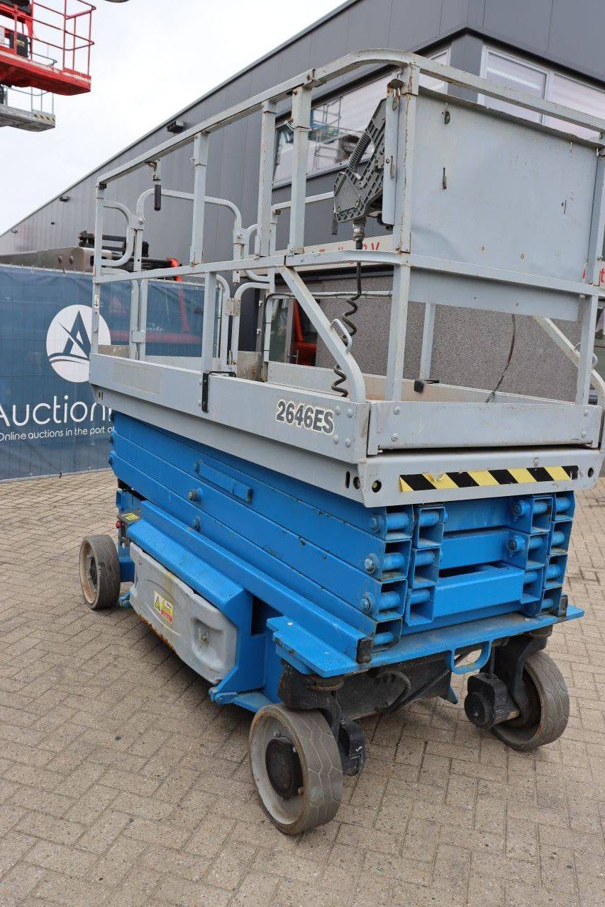 Scissor Lift JLG 2646ES Electric 450kg 10m 2006
