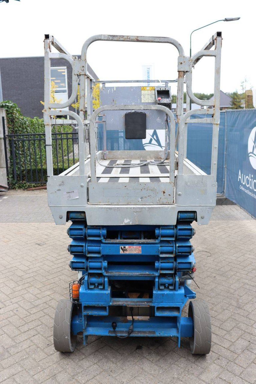 Scissor Lift JLG 2646ES Electric 450kg 10m 2006