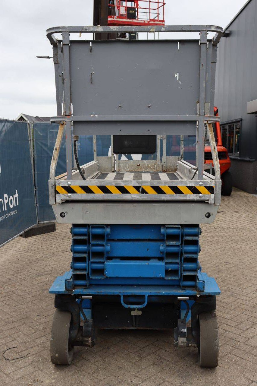 Scissor Lift JLG 2646ES Electric 450kg 10m 2006