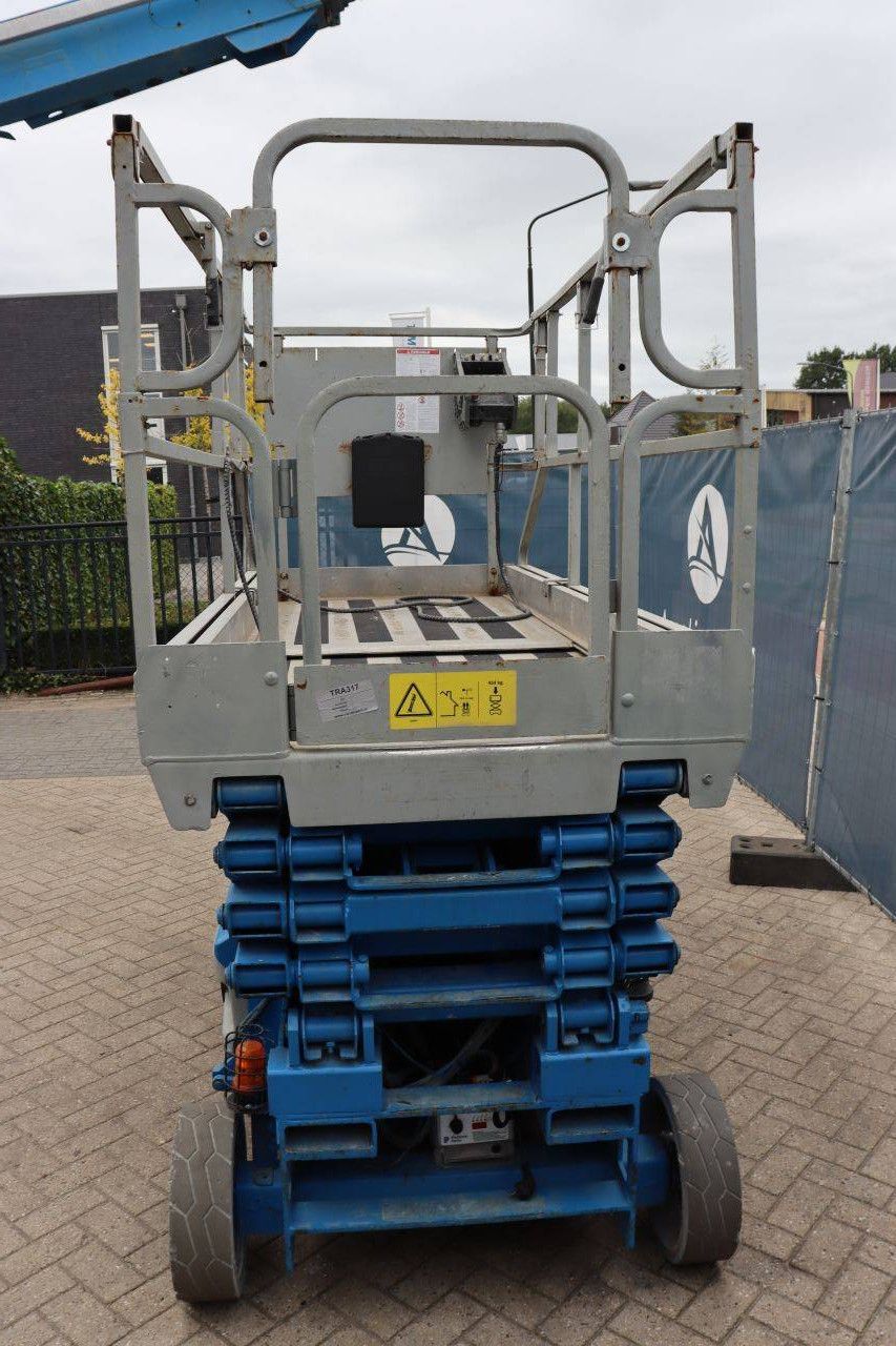 Scissor Lift JLG 2646ES Electric 10m 2006
