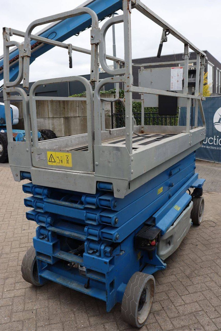 Scissor Lift JLG 2646ES Electric 10m 2006