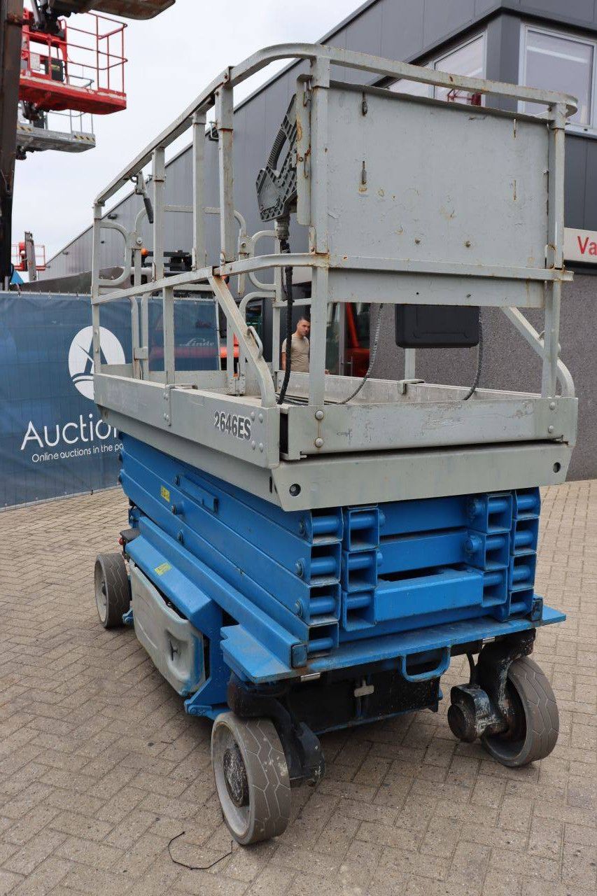 Scissor Lift JLG 2646ES Electric 10m 2006