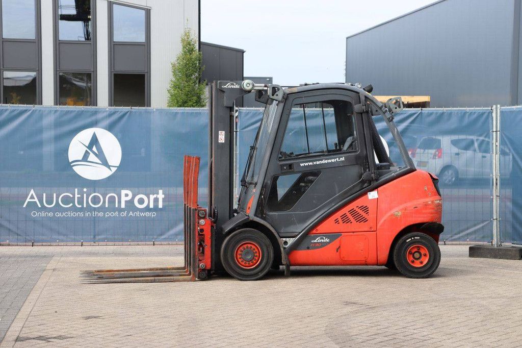 Linde H30D-02 Diesel-Gabelstapler 3000 kg 4,8 m 2013