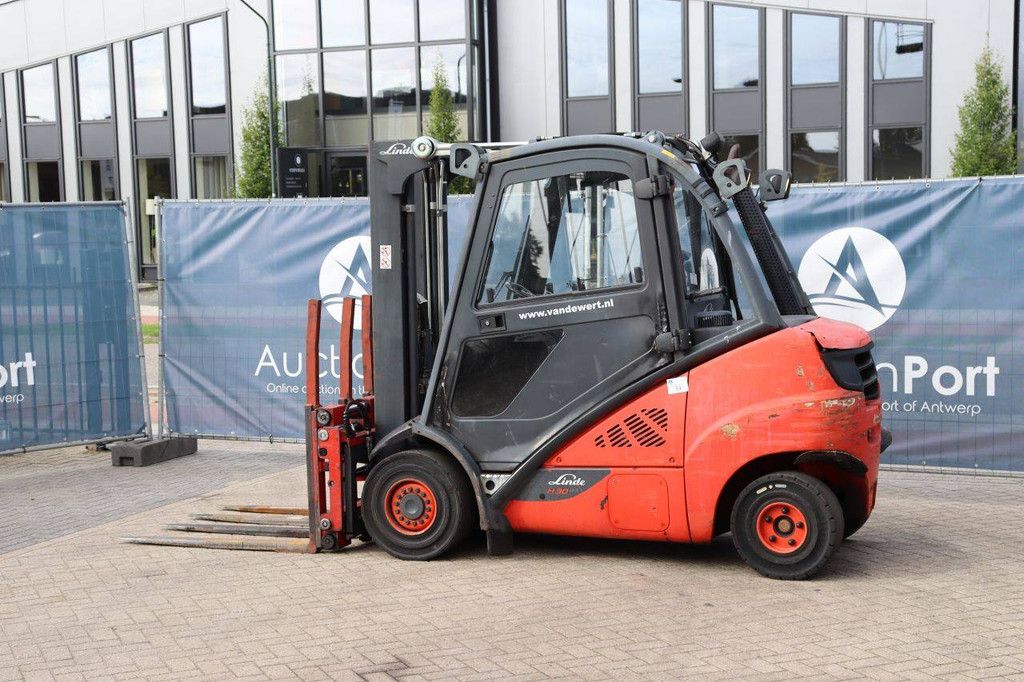 Linde H30D-02 Diesel-Gabelstapler 3000 kg 4,8 m 2013