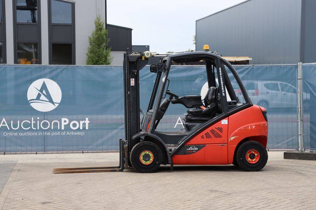 Linde H25D-02 Diesel-Gabelstapler 2500 kg 4,8 m 2017
