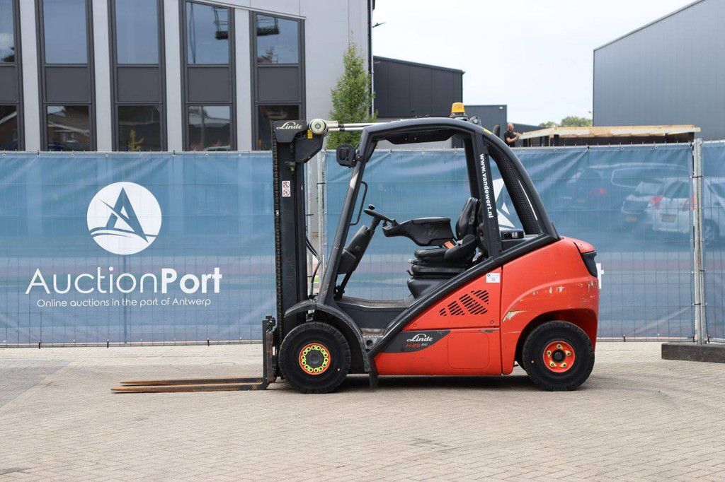 Linde H25D-02 Diesel-Gabelstapler 2500 kg 4,8 m 2017