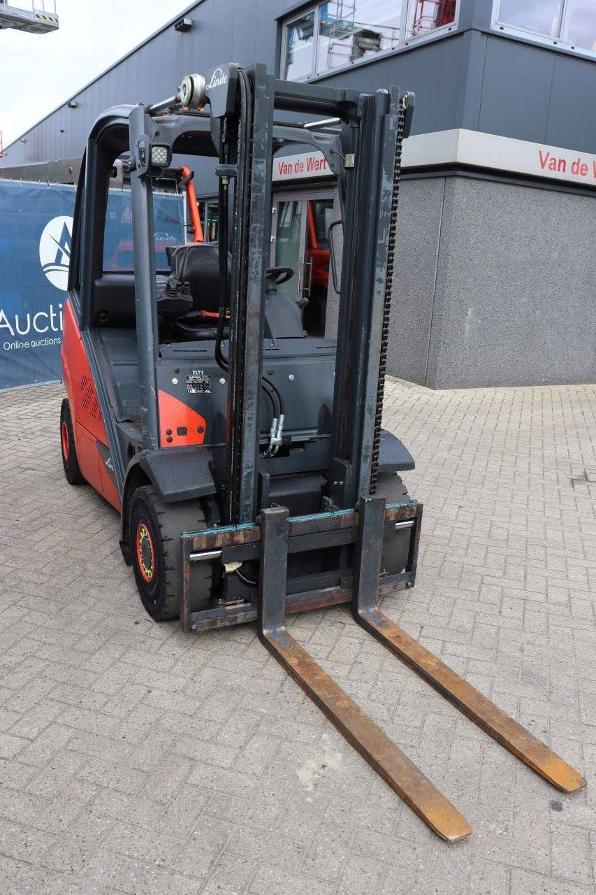 Linde H25D-02 Diesel-Gabelstapler 2500 kg 4,8 m 2017