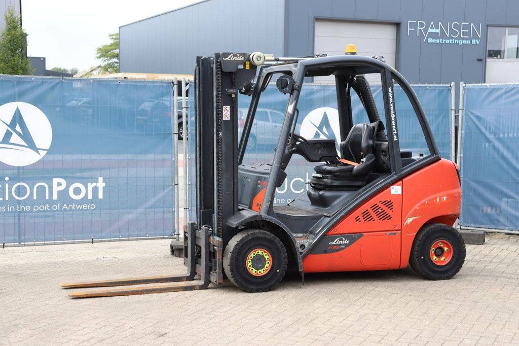 Linde H25D-02 Diesel-Gabelstapler 2500 kg 4,8 m 2017