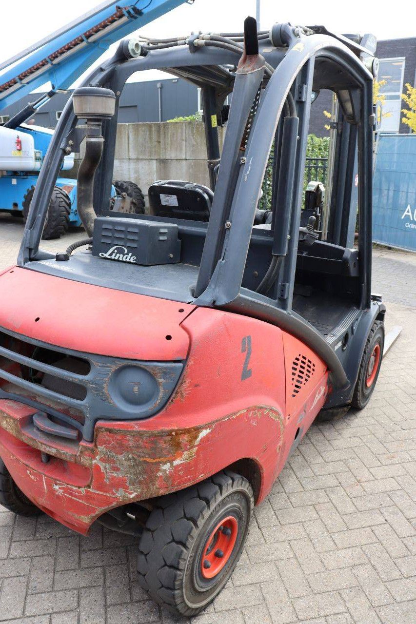 Linde H30D-01 Diesel-Gabelstapler 3000 kg 5,2 m 2010