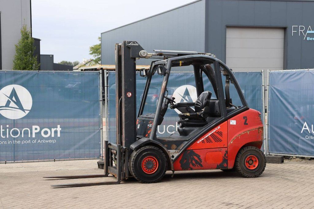 Linde H30D-01 Diesel-Gabelstapler 3000 kg 5,2 m 2010