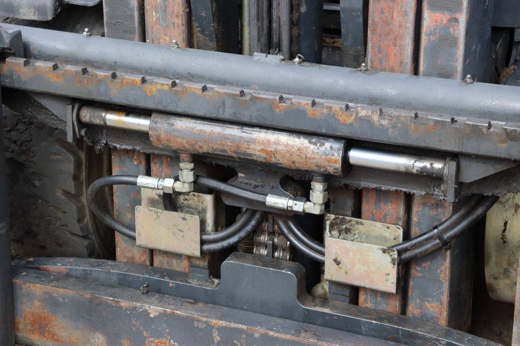 Linde H30D-01 Diesel-Gabelstapler 3000 kg 5,2 m 2010