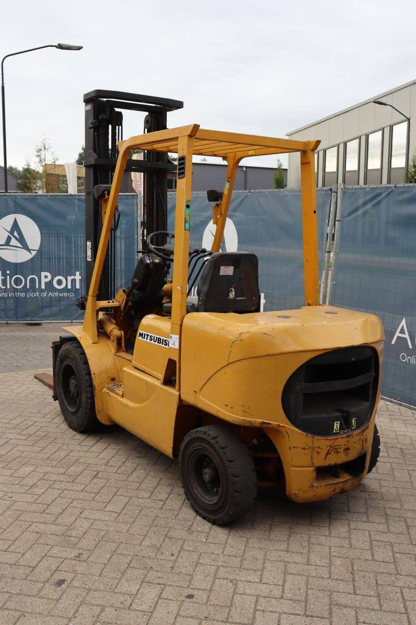 Forklift Mitsubishi FD30K Diesel 3000kg 4.0m 2001