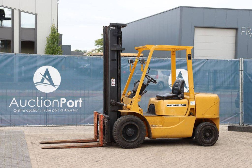 Forklift Mitsubishi FD30K Diesel 3000kg 4.0m 2001