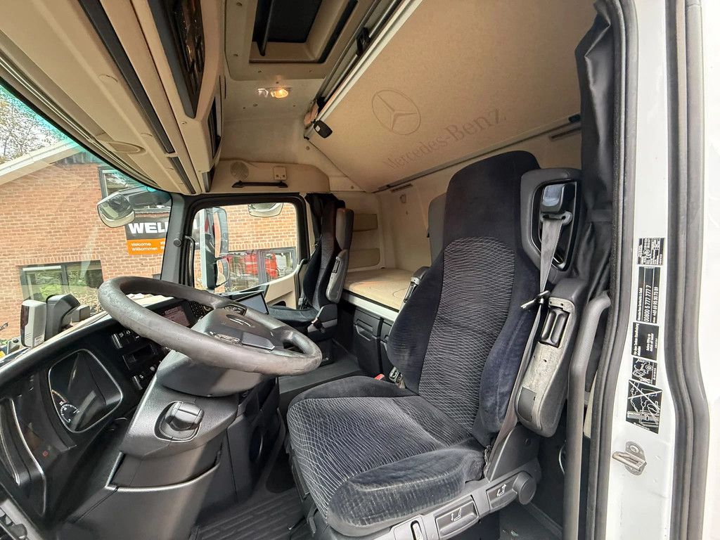 Mercedes-Benz Actros 1842 Streamspace Euro 5 609.900KM! Retarder ACC Side Skirts APK/TUV 11-2026