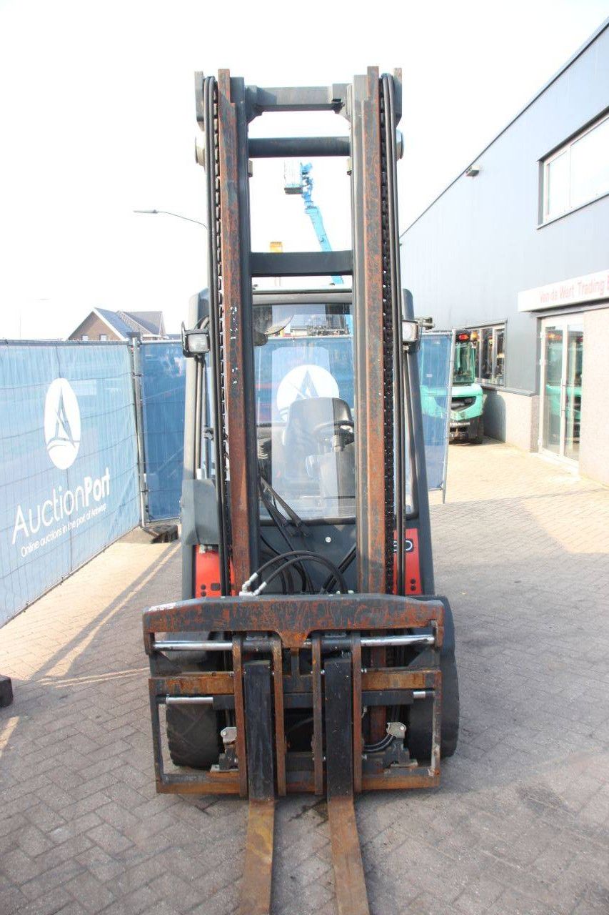 Linde H30D-01 Diesel Forklift 3000kg 7.0m 2012