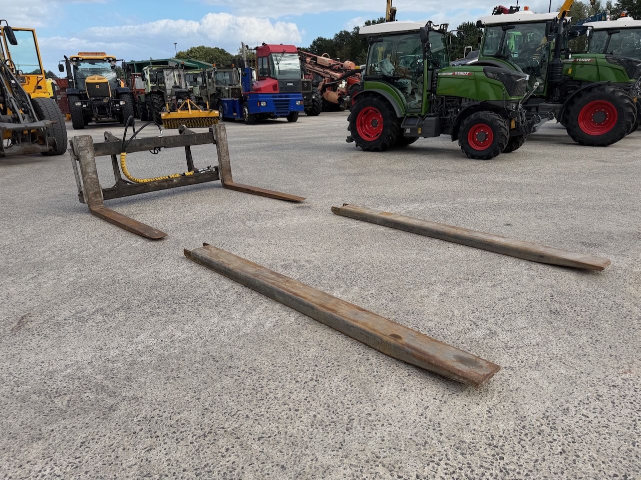 Hydraulische palletvorken 200cm x 152cm / 250cm Volvo aansl.