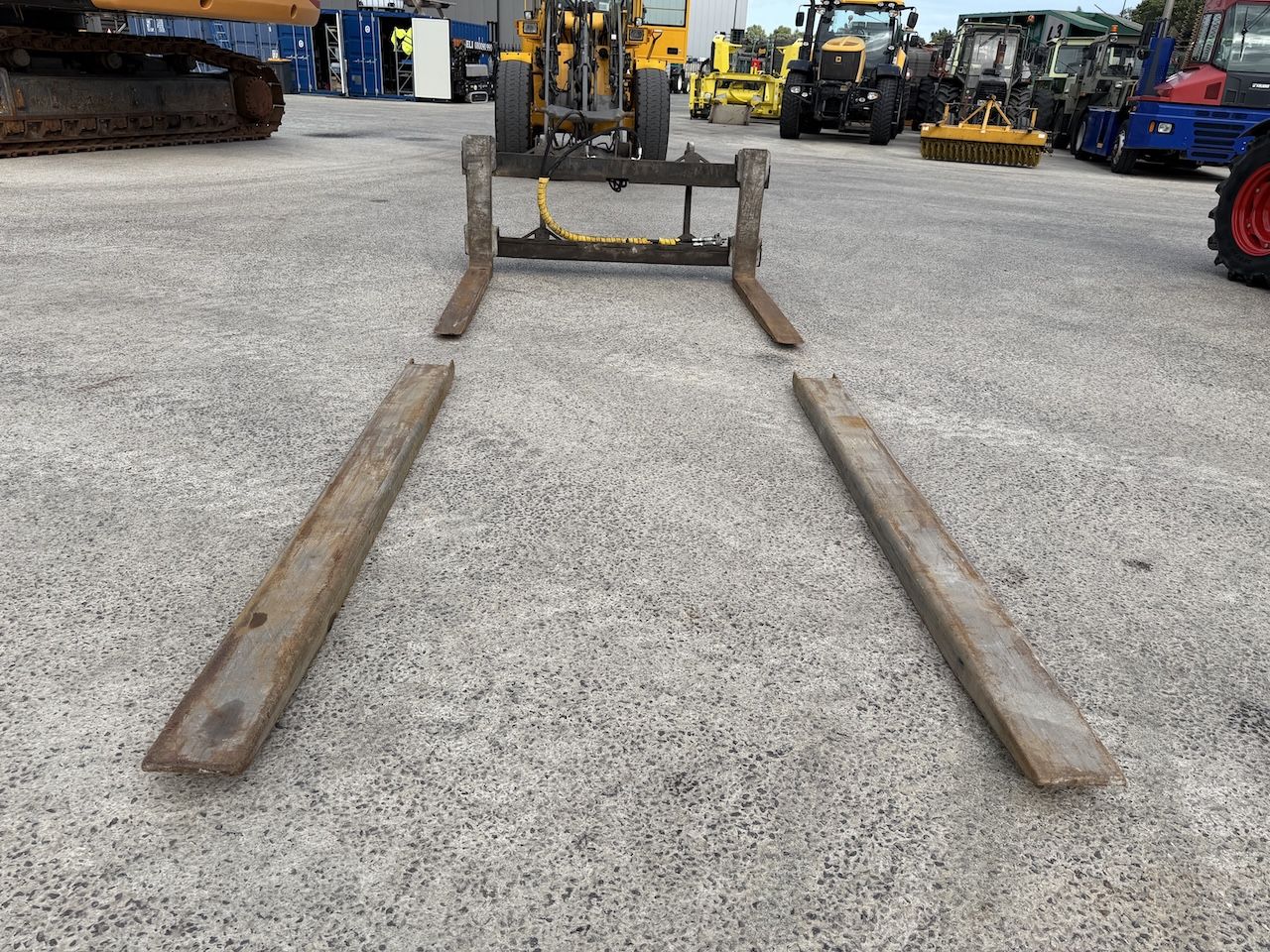 Hydraulische palletvorken 200cm x 152cm / 250cm Volvo aansl.