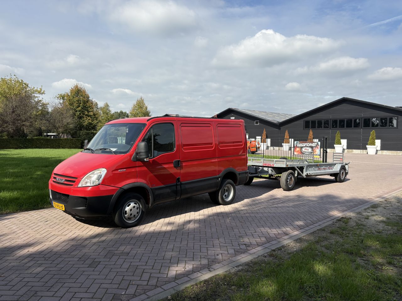 BE Iveco Daily 50C18 -Veldhuizen schamel aanhangwagen 5.2 ton
