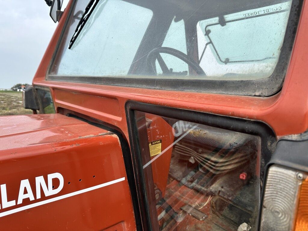 New Holland 110-90 DT