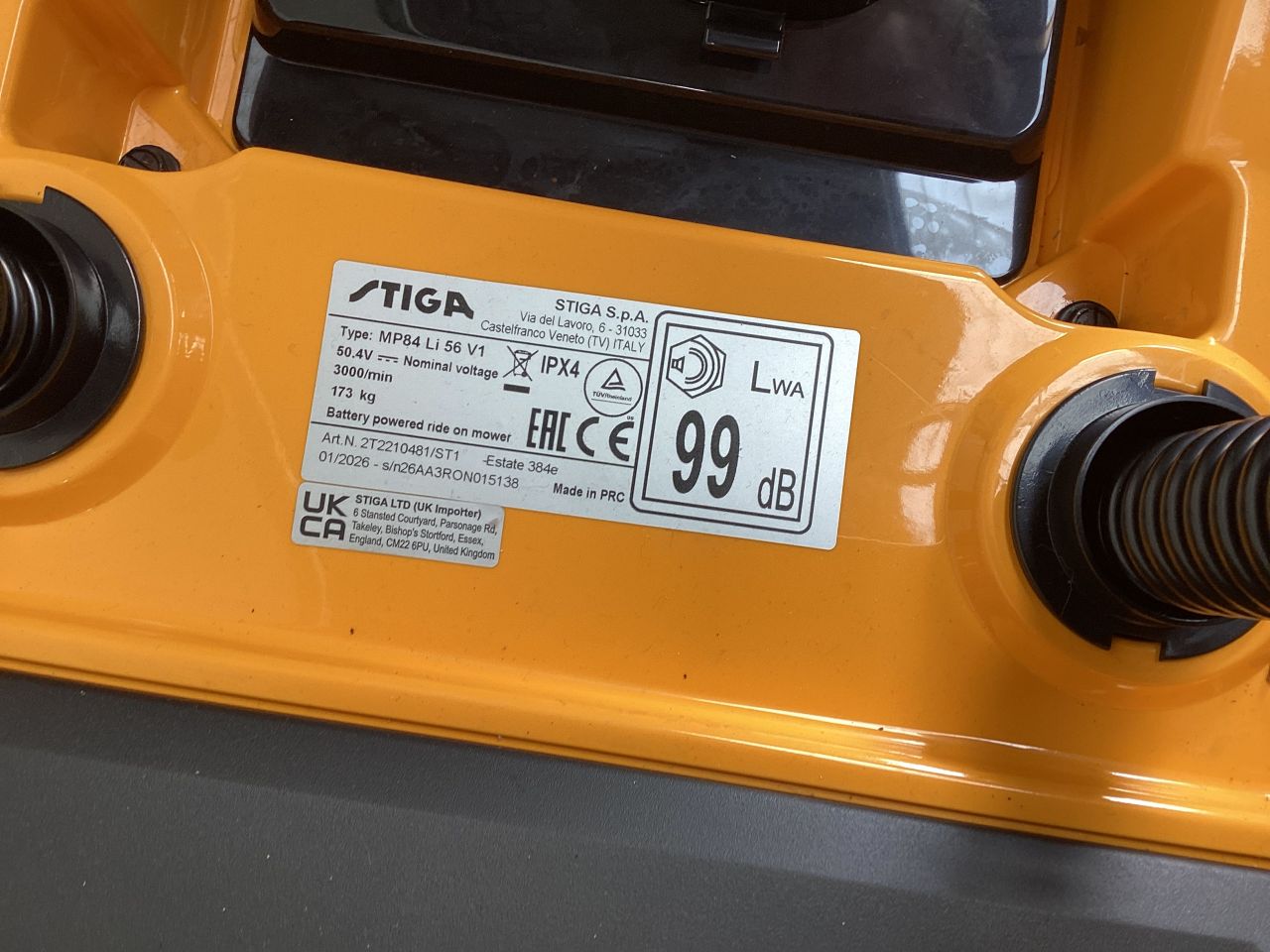 Nieuwe Stiga Estate 384e elektrische zitmaaier.