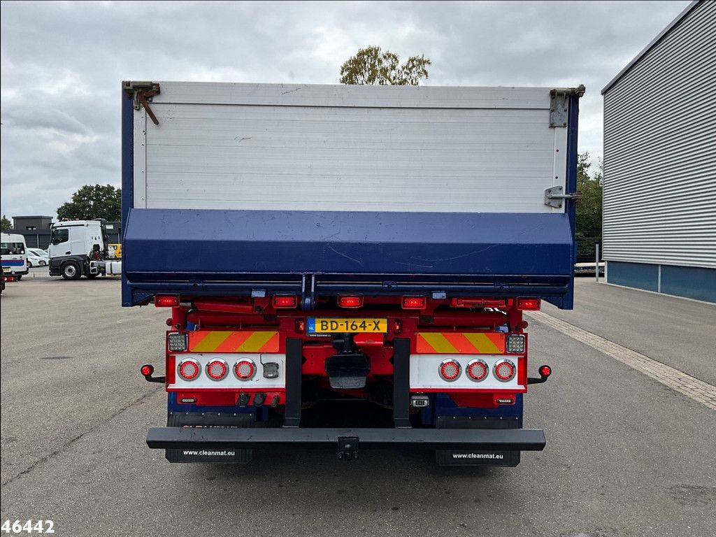 Scania R 560 V8 8x4 Retarder Hiab 24 Tonmeter laadkraan