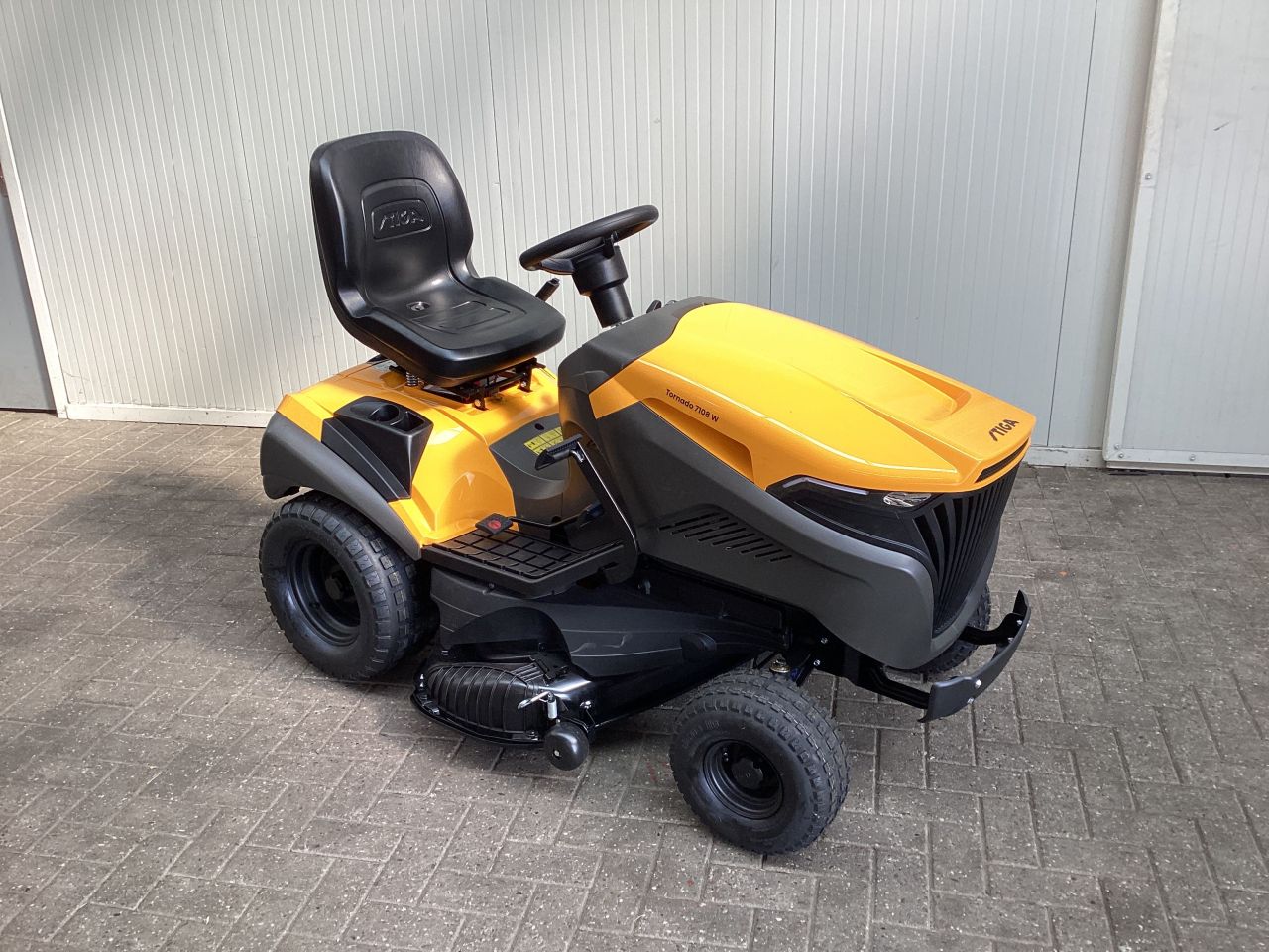 Stiga Tornado 7108W