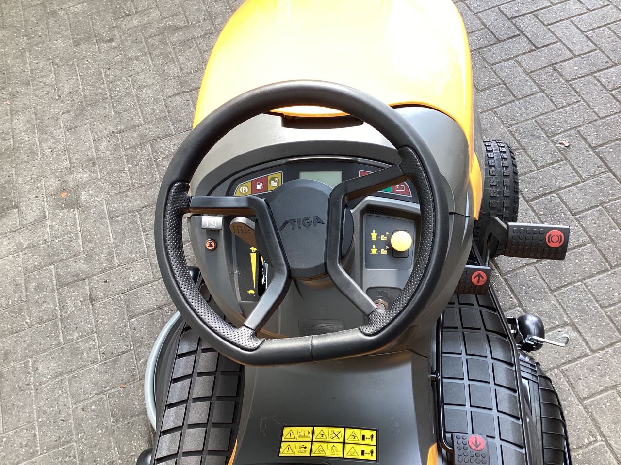 Stiga Tornado 7108W