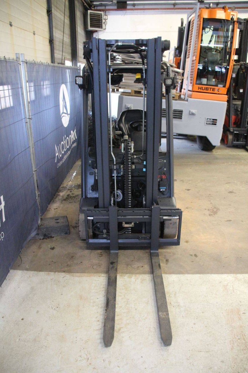 Linde E16 Electric Forklift 1600kg 4.62m