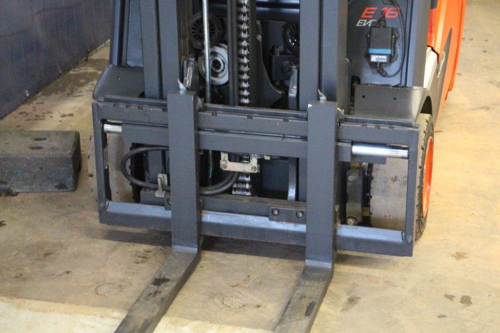 Linde E16 Electric Forklift 1600kg 4.62m
