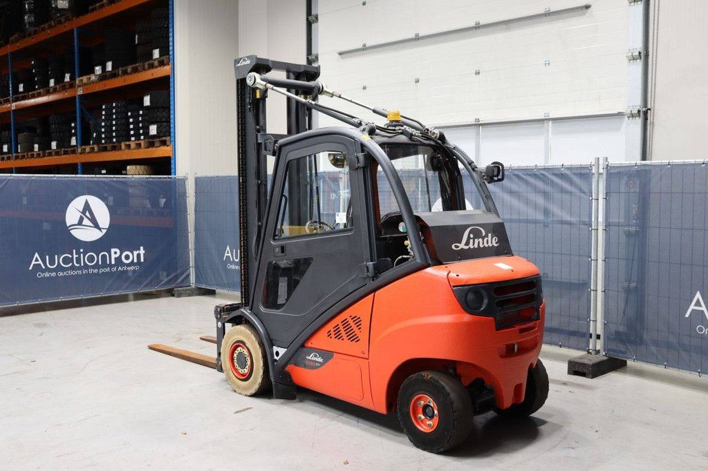 Gabelstapler Linde H30CNG-02 3000 kg 4,45 m 2015