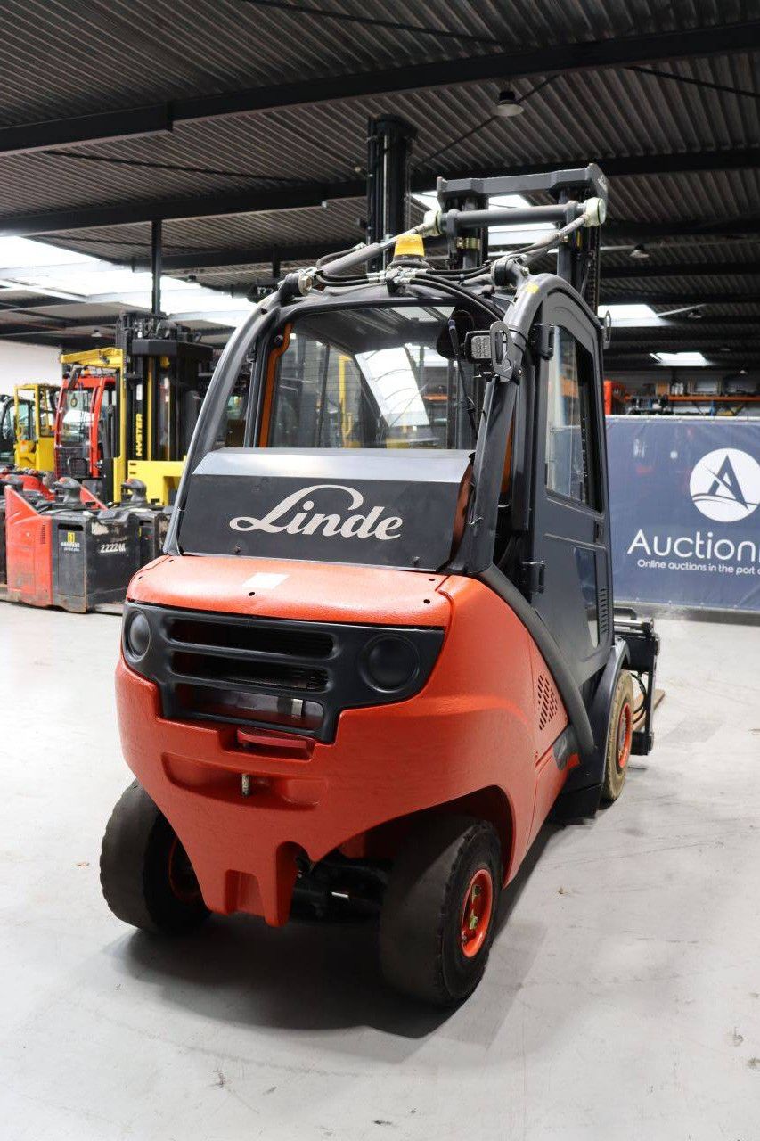 Gabelstapler Linde H30CNG-02 3000 kg 4,45 m 2015