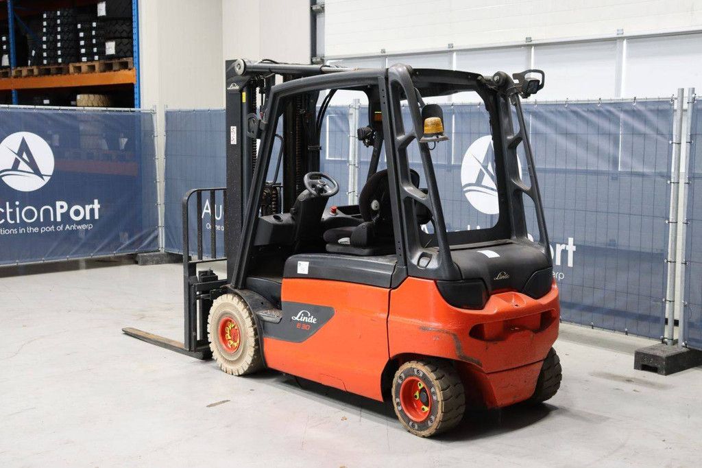 Gabelstapler Linde E30L-01 Elektro 3000 kg 4,6 m 2015