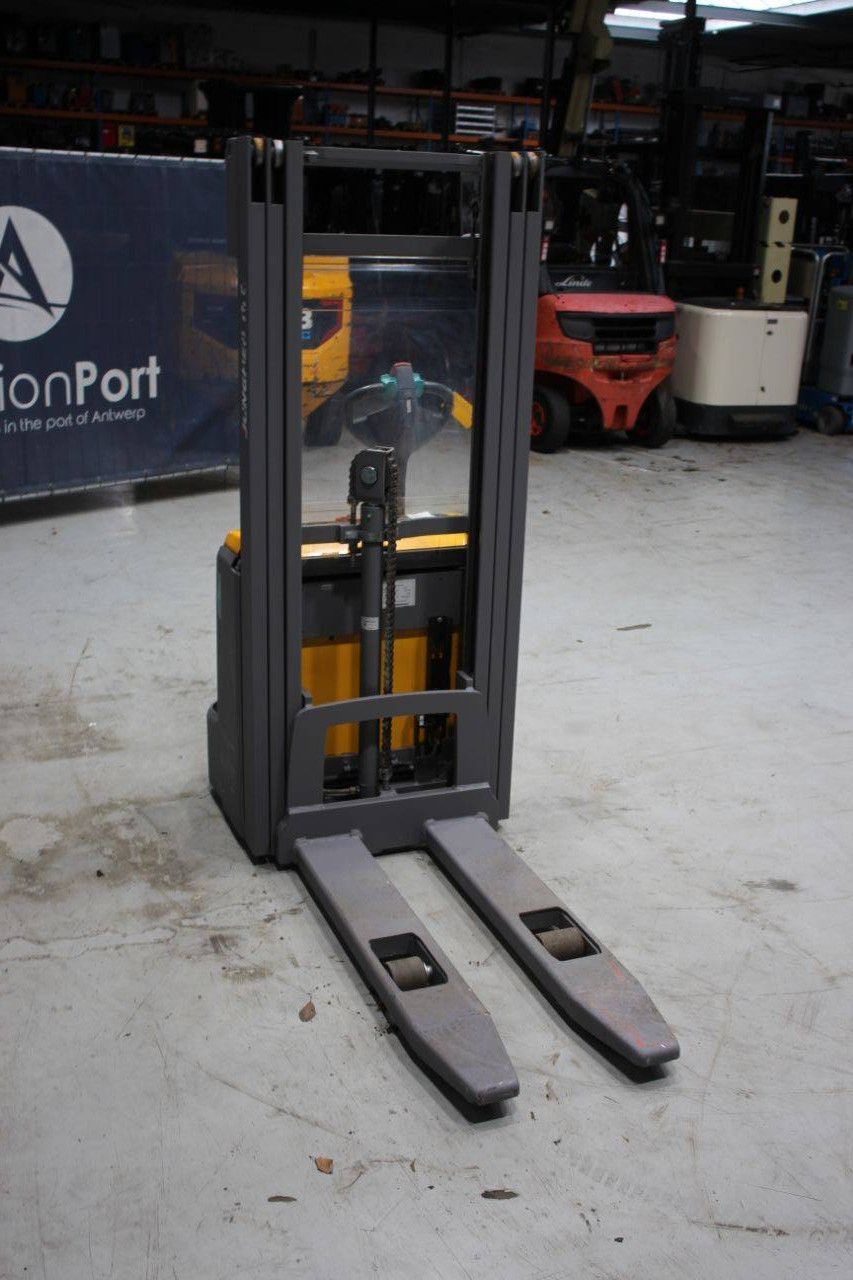 Stapler Jungheinrich EJC 112 Elektro 1200kg 2016