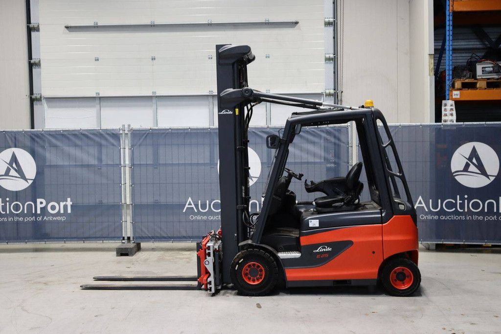 Gabelstapler Fenwick-Linde E25-01 Elektro 2500 kg 6,4 m 2019