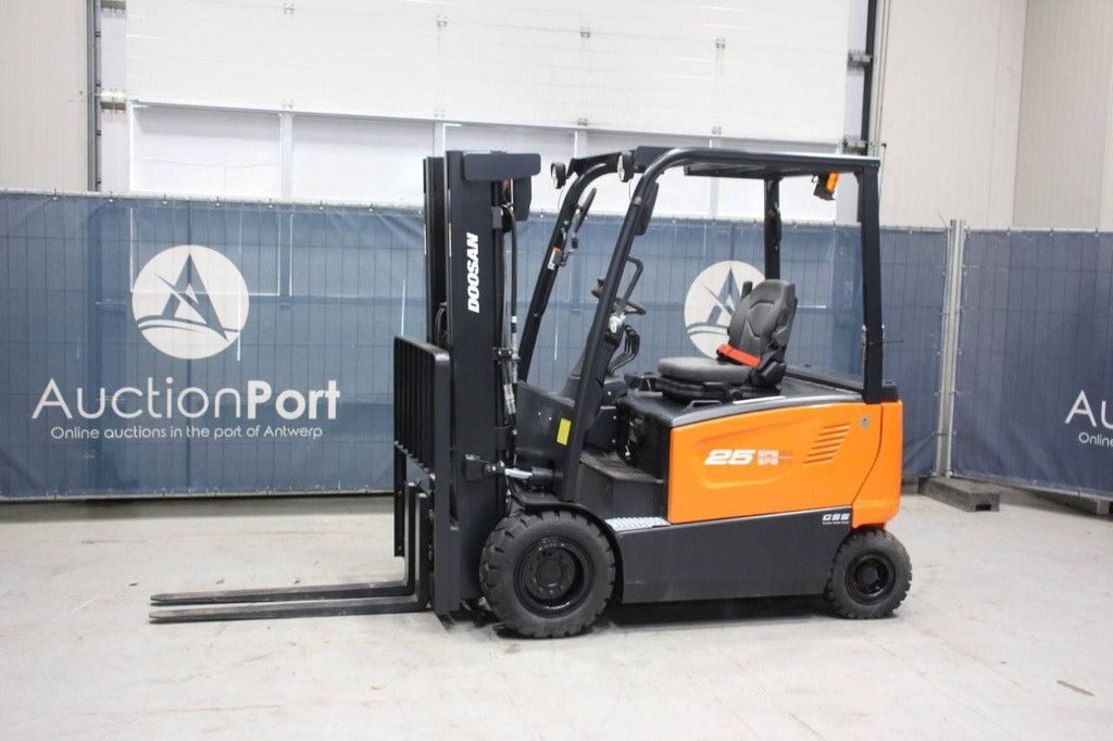 Doosan B25x-7plus Elektrogabelstapler, 2385 kg, 4,73 m