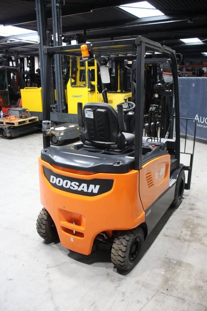 Doosan B25x-7plus Elektrogabelstapler, 2385 kg, 4,73 m