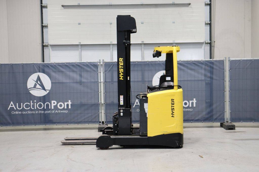 Hyster R2.0 Electric Reach Truck 2000kg 6.6m 2021