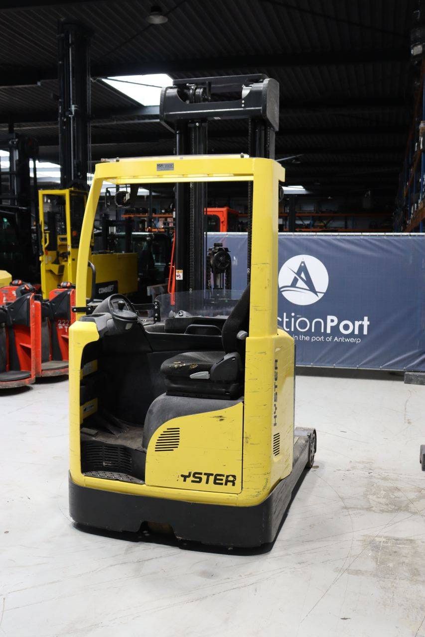 Hyster R2.0 Electric Reach Truck 2000kg 6.6m 2021